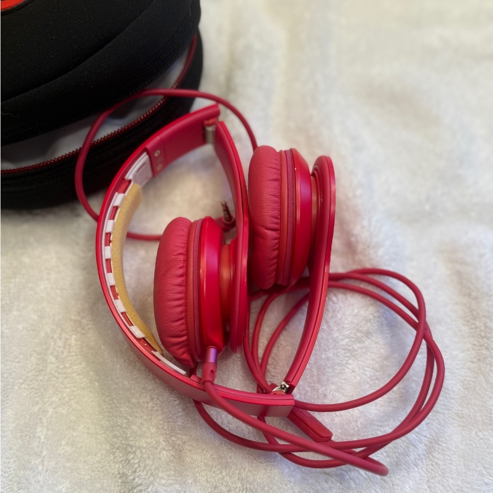 Pink Beats by Dr. Dre Solo HD Headphones